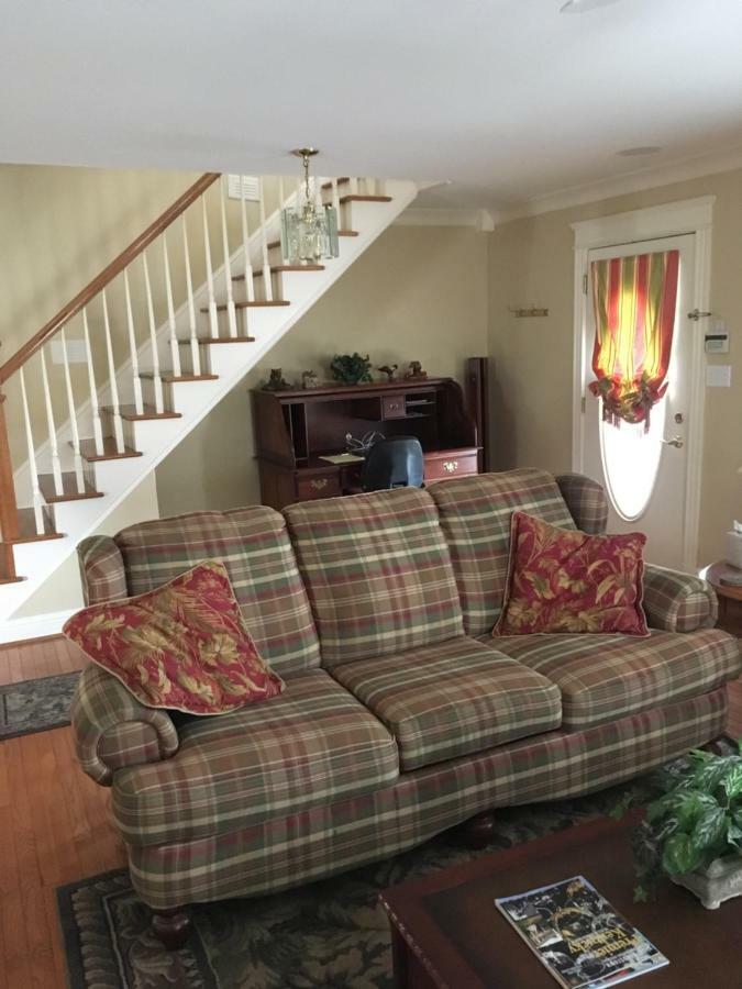 Downtown Abode In The Heart Of The Bourbon Trail Villa Lebanon Eksteriør bilde