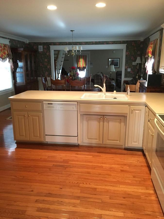 Downtown Abode In The Heart Of The Bourbon Trail Villa Lebanon Eksteriør bilde